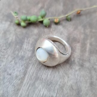 Anillo de plata inflada 925 y nácar