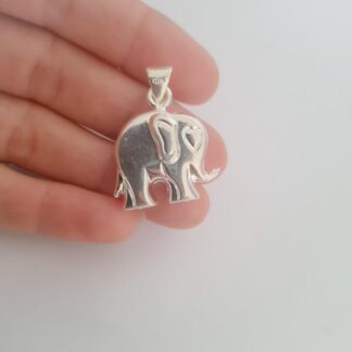 Dije elefante de plata inflada 925